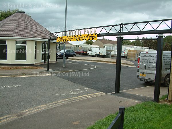 TRAFFIC BARRIERS,Cantilever height control,Somerset & Devon
